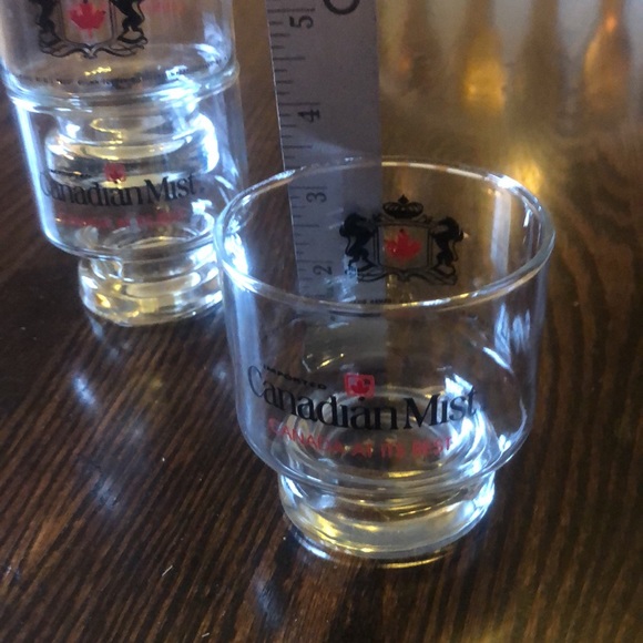 Set of Three Canadian Mist Whiskey Glasses - Picture 2 of 4
